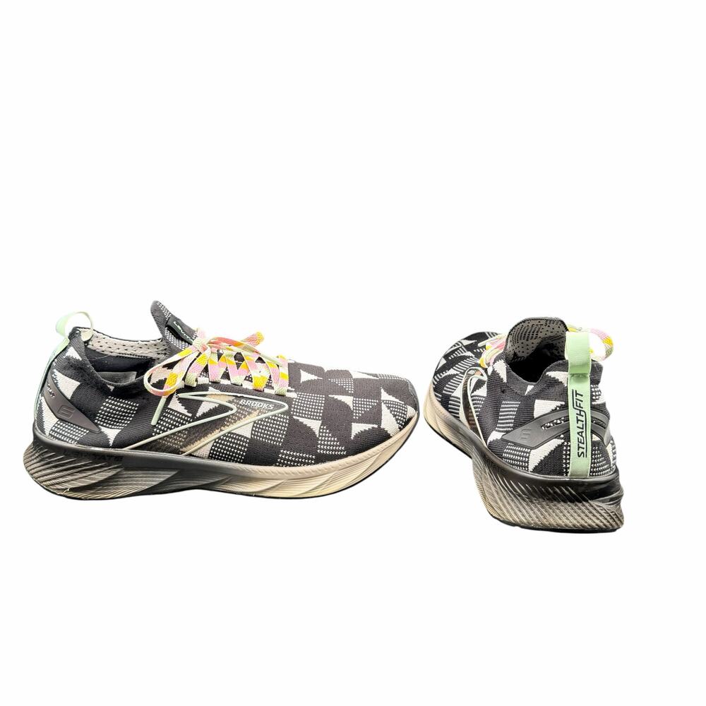Brooks Levitate StealthFit 3 Women’s 9.5 Gray Knit Running Shoes